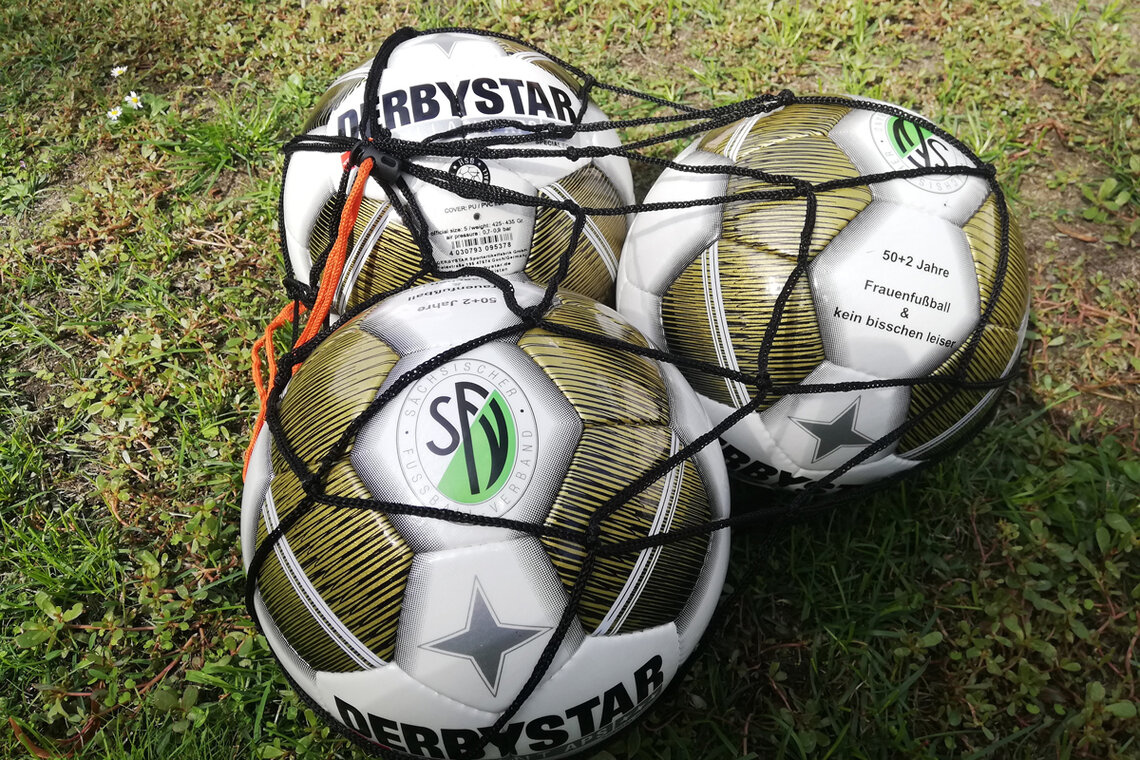 Die Jubiläumsbälle des SFV. © SFV