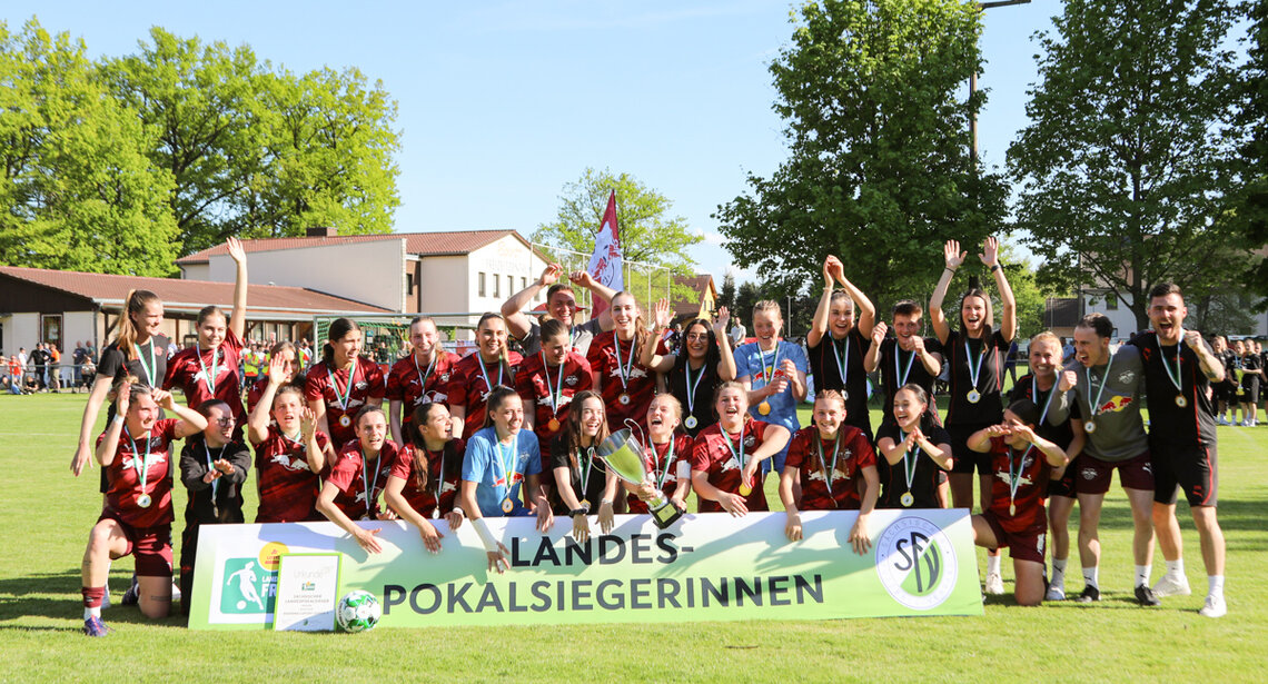 Siegerinnen Sachsenlotto Landespokal der Frauen 2024/2025: RasenBallsport Leipzig II © SFV