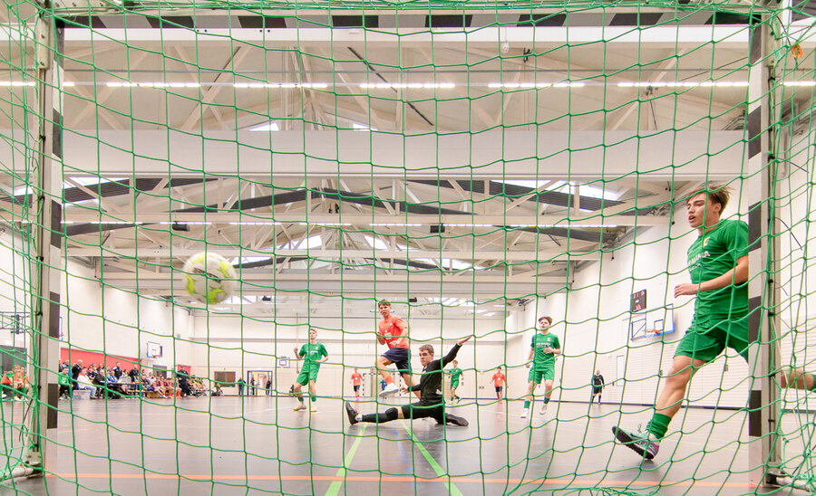 Im Finale der B-Junioren gewann der SC Borea Dresden knapp mit 1:0 gegen die BSG Chemie Leipzig. In der Gruppenphase trennten sich beide Mannschaften noch 0:0. © Ullrich Gräfenhain  