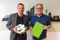 Bereits seit 2019 besteht die Kooperation zwischen der AOK Plus und dem SFV. Nun wurde die Zusammenarbeit offiziell verlängert.