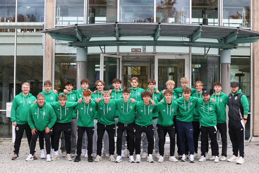 Die U 16-Junioren an der Sportschule Oberhaching. Vielen Dank an den Bayerischen Fußball-Verband für die Fotos. © BFV
