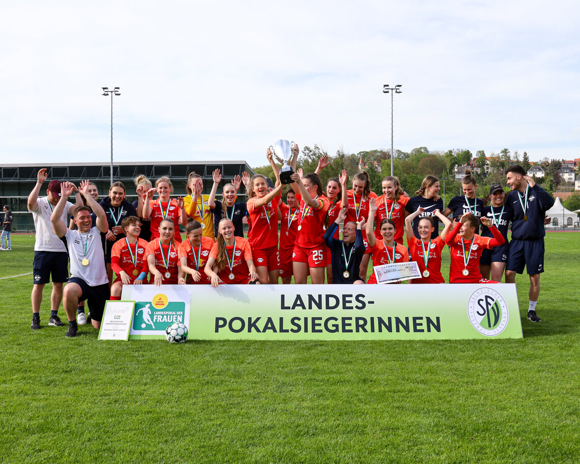 Siegerinnen Sachsenlotto Landespokal 2023/2024: RasenBallsport Leipzig II © Luise Böttger
